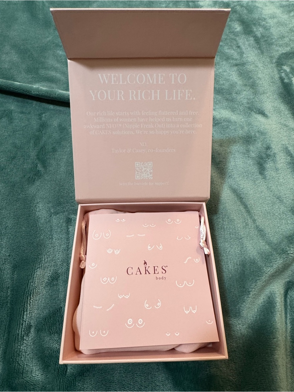 CAKES Body Honey Grippy Cakes Triangles OG NIB